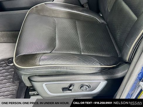 Used 2020 RAM 1500 Laramie w/ Sport Appearance Package AWD/4WD image 19