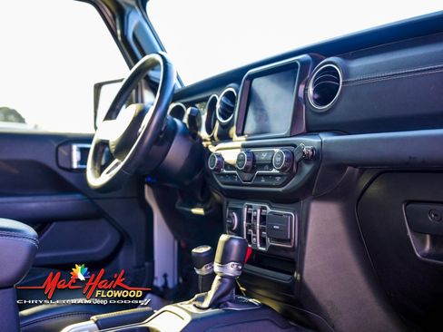 Used 2022 Jeep Wrangler Unlimited Sahara image 17