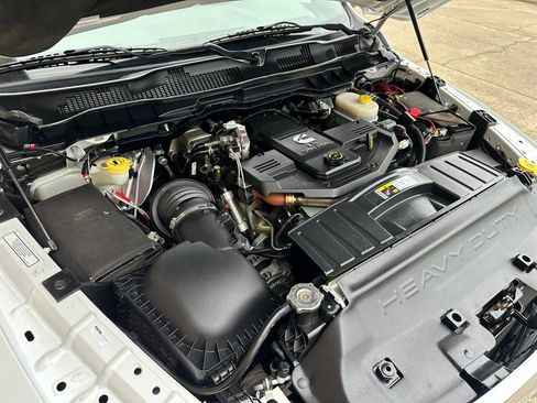 Used 2012 RAM 3500 ST w/ Chrome Appearance Group image 34