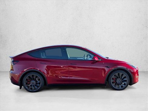 Used 2025 Tesla Model Y Performance image 4