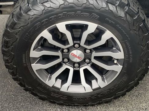 Used 2021 GMC Sierra 1500 AT4 w/ AT4 Premium Package AWD/4WD image 35