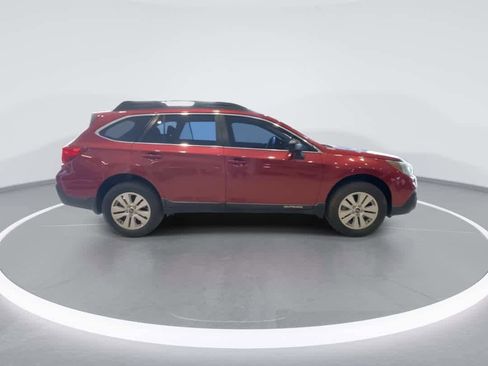 Used 2019 Subaru Outback 2.5i AWD/4WD image 9
