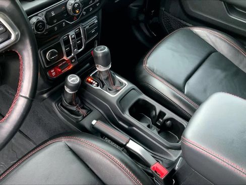 Used 2020 Jeep Wrangler Unlimited Rubicon AWD/4WD image 16