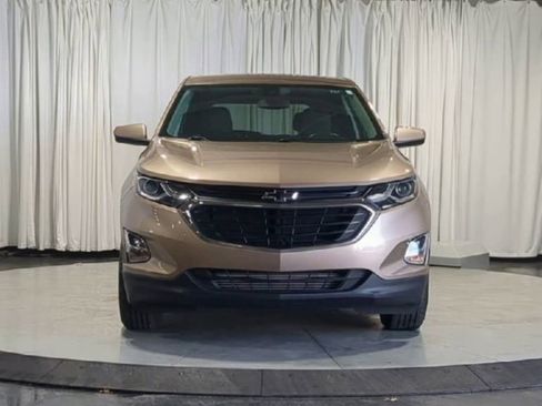 Used 2019 Chevrolet Equinox LT FWD image 3