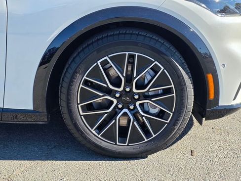 Used 2024 Ford Mustang Mach-E Premium image 8