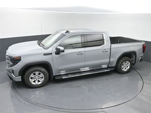 Used 2024 GMC Sierra 1500 SLE RWD image 30
