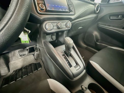 Used 2025 Nissan Versa S w/ Trunk Package FWD image 23