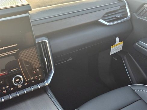 New 2026 GMC Acadia Denali w/ Super Cruise Package image 16