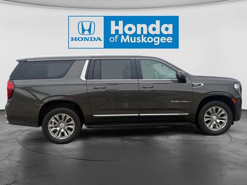 Used 2021 GMC Yukon XL Denali AWD/4WD image 7