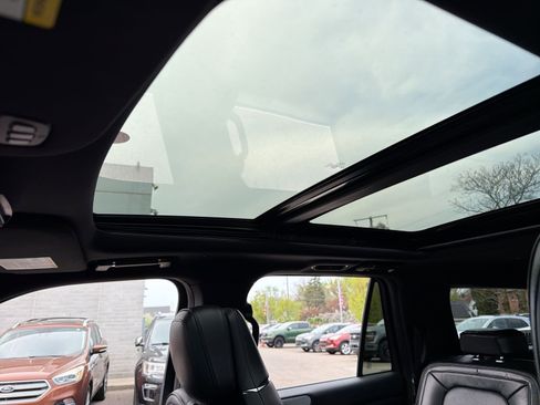 Used 2019 Lincoln Navigator L Reserve AWD/4WD image 24