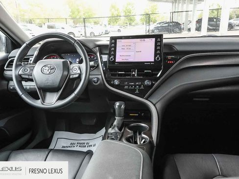 Used 2022 Toyota Camry XSE FWD image 14