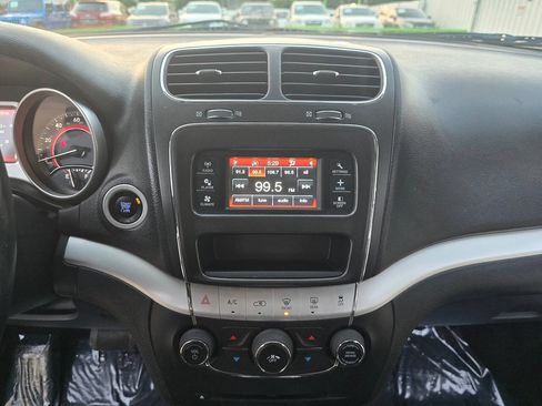 Used 2016 Dodge Journey SXT FWD image 33