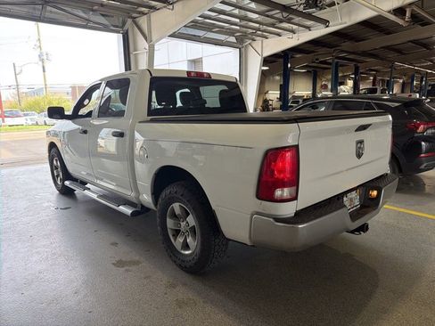 Used 2021 RAM 1500 Tradesman w/ Chrome Appearance Group image 4