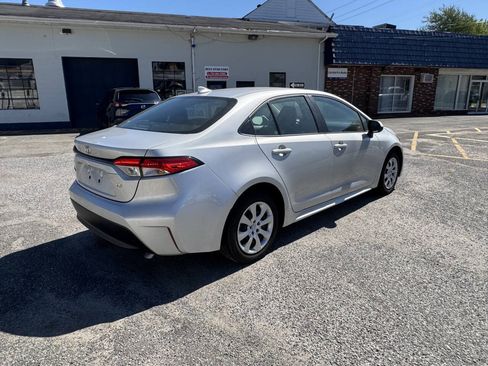 Used 2023 Toyota Corolla LE FWD image 11
