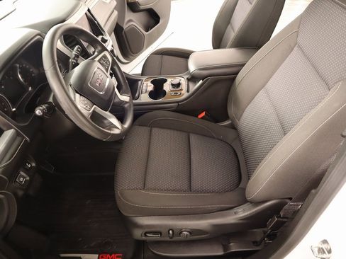 Used 2023 GMC Acadia SLE w/ Driver Convenience Package image 11