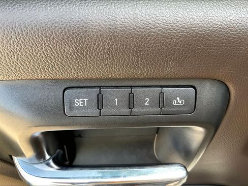 Used 2018 GMC Sierra 1500 Denali RWD image 32