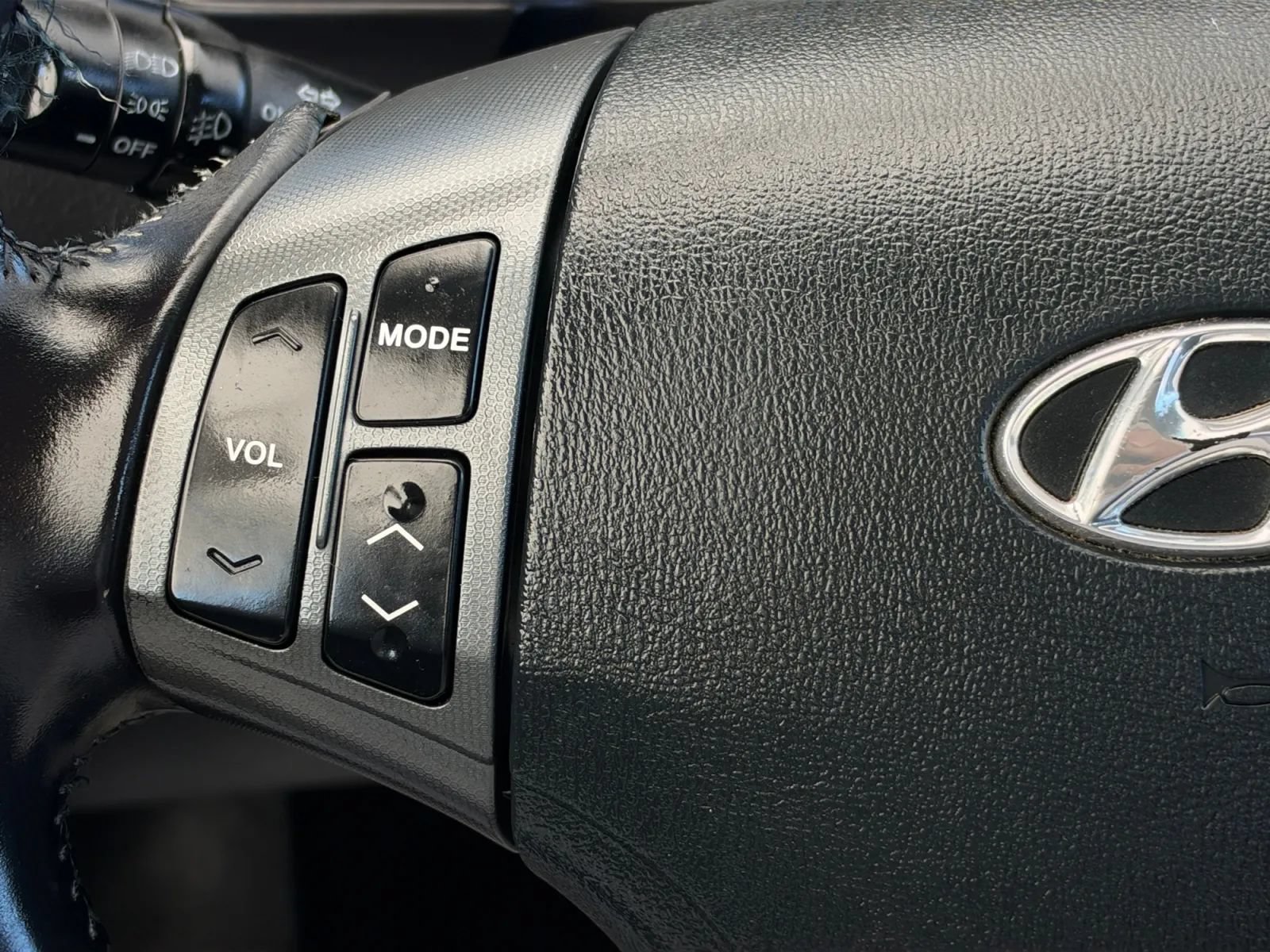 Used 2008 Hyundai Elantra GLS FWD image 28