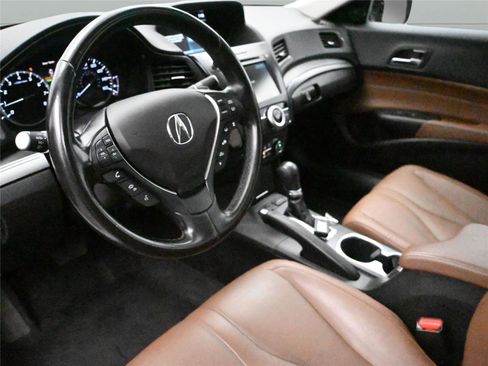 Used 2021 Acura ILX w/ Premium Package image 2