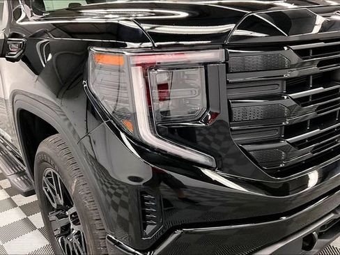 Used 2024 GMC Sierra 1500 Elevation AWD/4WD image 34