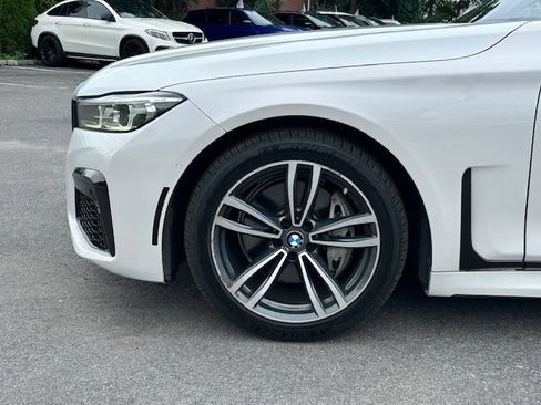 Used 2020 BMW 740i xDrive w/ M Sport Package AWD/4WD image 8
