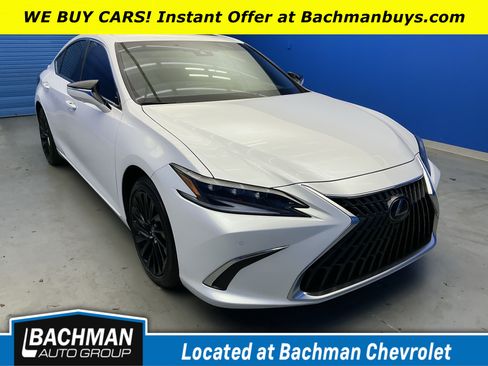 Used 2023 Lexus ES 300h Ultra Luxury FWD image 1