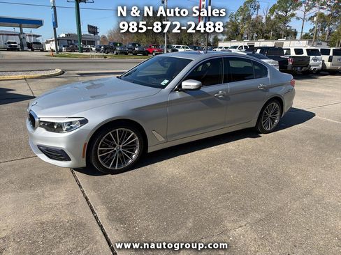 Used 2019 BMW 530i w/ Convenience Package image 1