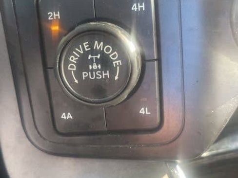 Used 2021 Ford F150 Lariat w/ Equipment Group 502A High image 24