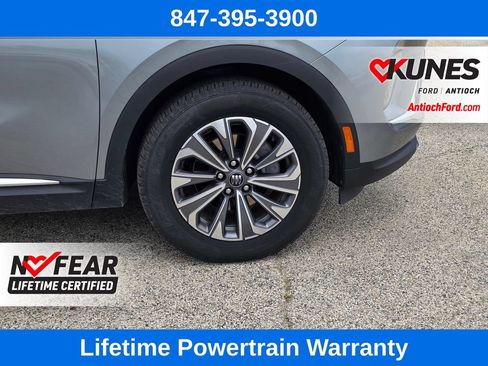 Used 2024 Buick Envision Preferred AWD/4WD image 9