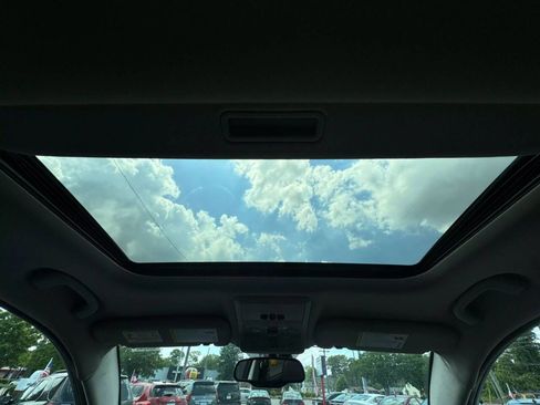 Used 2014 Chevrolet Captiva Sport LT w/ Convenience Package image 24