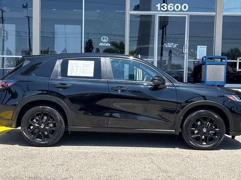 Certified 2024 Honda HR-V Sport image 3