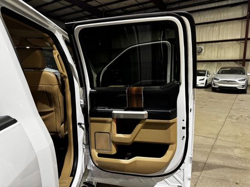 Used 2016 Ford F150 Lariat w/ Equipment Group 502A Luxury image 20