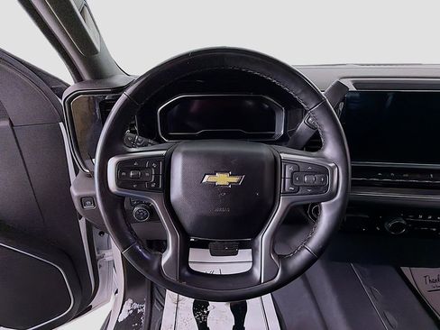 Used 2024 Chevrolet Silverado 1500 LTZ image 29