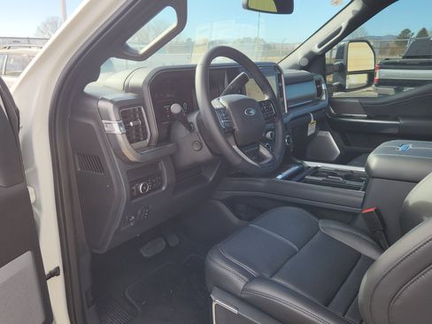 New 2025 Ford F350 Platinum w/ FX4 Off-Road Package image 22