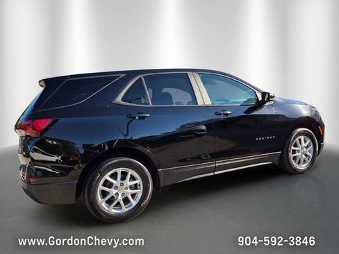 Used 2024 Chevrolet Equinox LS w/ LS Convenience Package FWD image 6