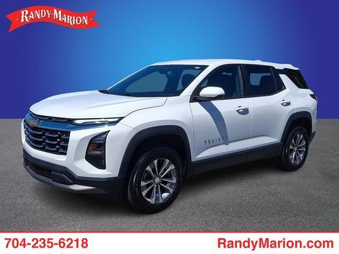 Used 2026 Chevrolet Equinox LT FWD image 1