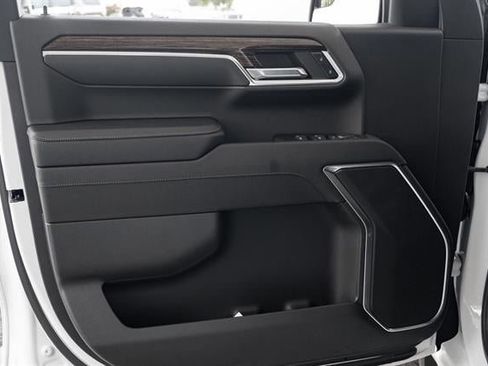 Used 2024 GMC Sierra 1500 Elevation image 81