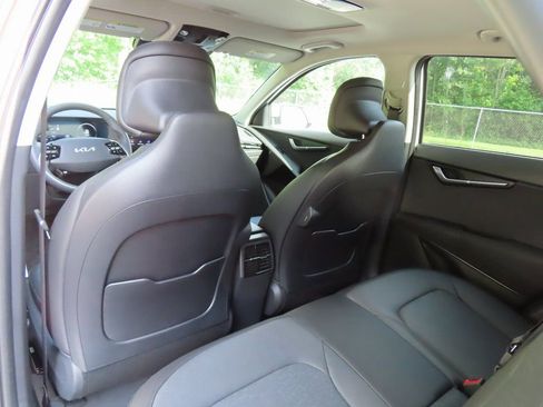 New 2024 Kia Niro Wave image 25