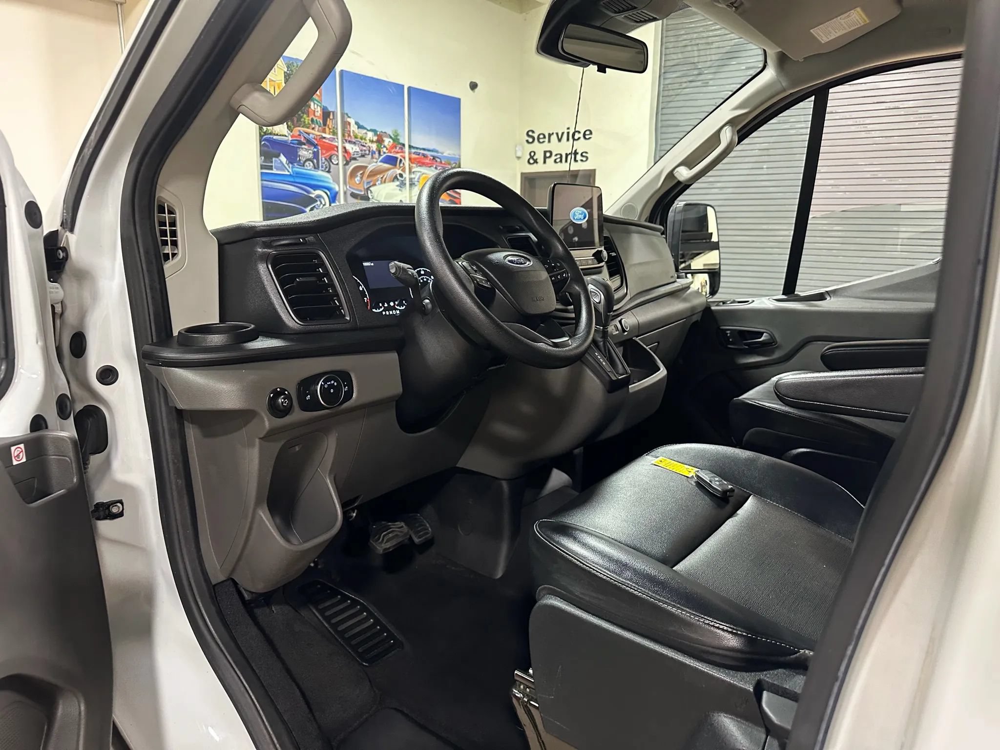 Used 2020 Ford Transit 150 XL RWD image 27