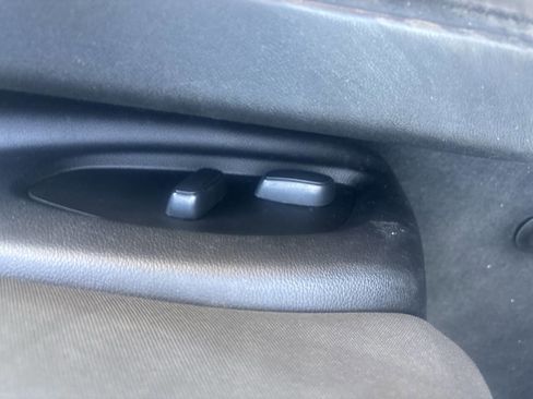 Used 2023 Chevrolet Camaro LT image 18