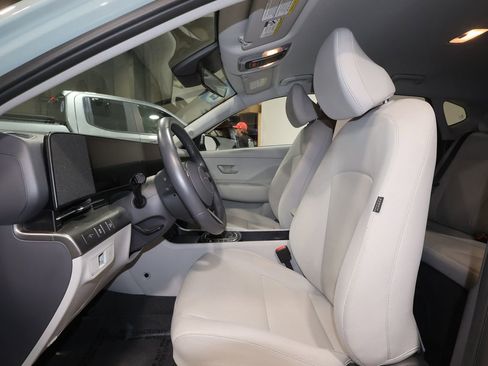 Used 2025 Hyundai Kona SEL image 22