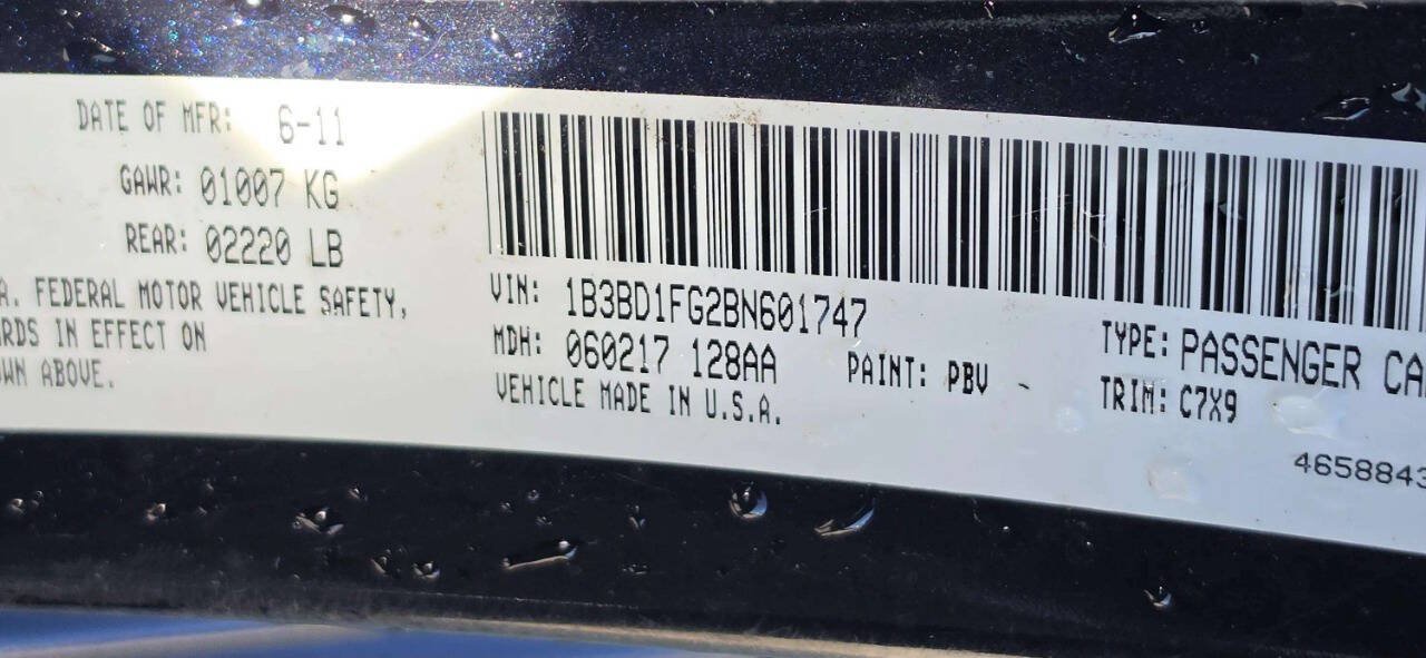 Used 2011 Dodge Avenger Heat FWD image 11