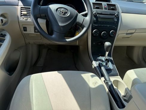 Used 2012 Toyota Corolla L FWD image 16