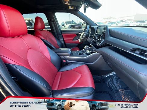 Used 2022 Toyota Highlander XSE image 21