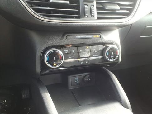 Used 2022 Ford Escape SE w/ Convenience Package image 18
