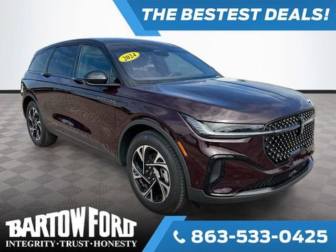 Used 2024 Lincoln Nautilus Premier w/ Jet Appearance Package image 2