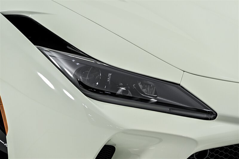 Used 2022 Ferrari F8 Tributo RWD image 4
