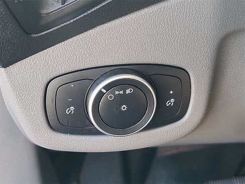 Used 2019 Ford Transit Connect XL image 23
