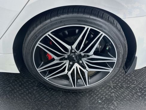 Used 2022 Kia Stinger GT2 RWD image 11