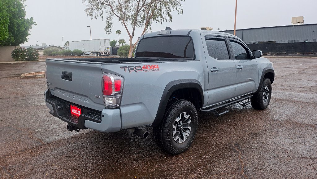 Used 2021 Toyota Tacoma TRD Off-Road w/ Technology Package AWD/4WD image 11
