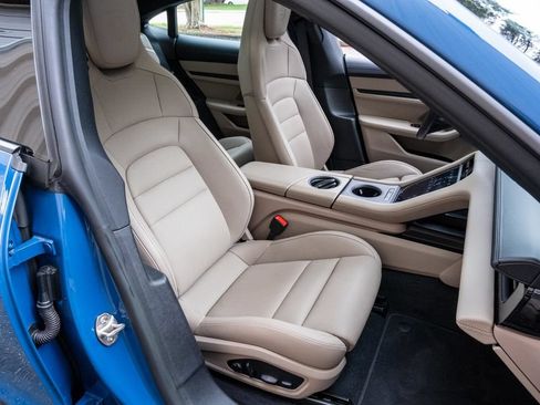 Used 2023 Porsche Taycan w/ Premium Package RWD image 32